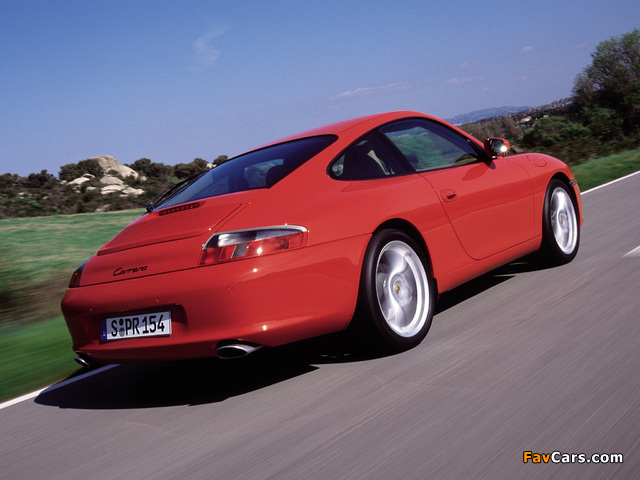 Porsche 911 Carrera Coupe (996) 2001–04 photos (640 x 480)