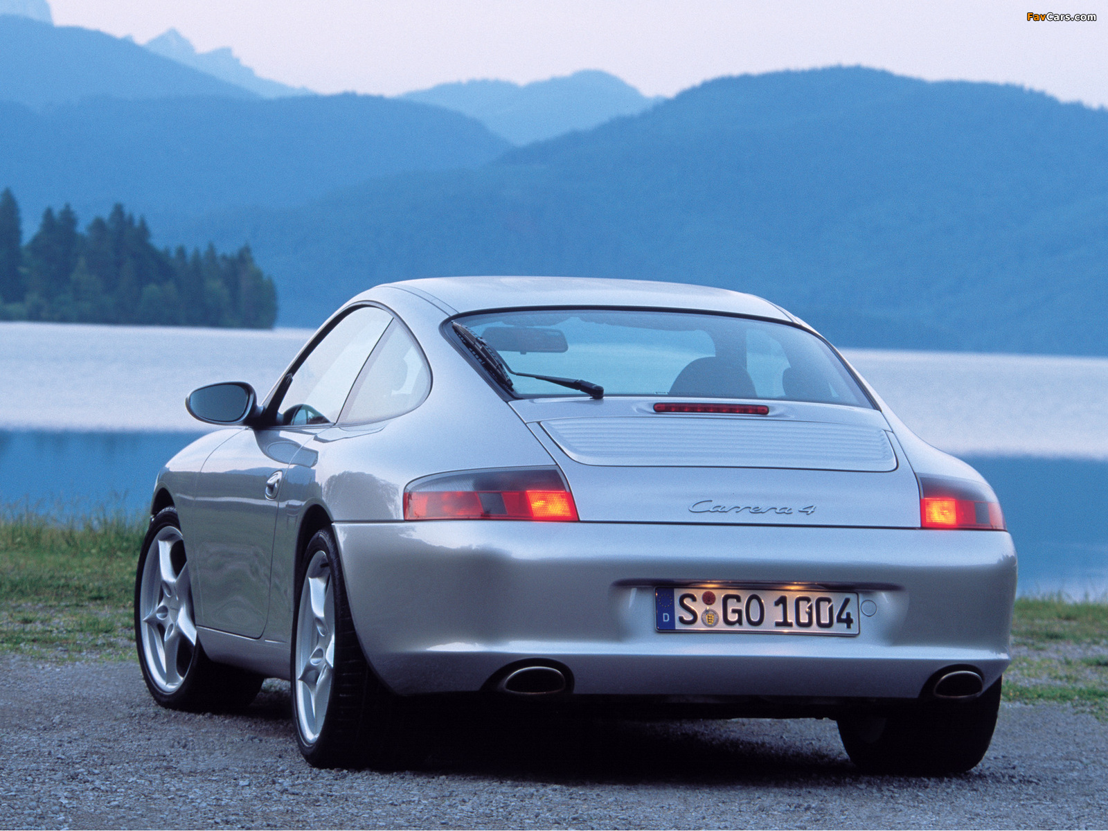 Porsche 911 Carrera 4 Coupe (996) 2001–04 photos (1600 x 1200)