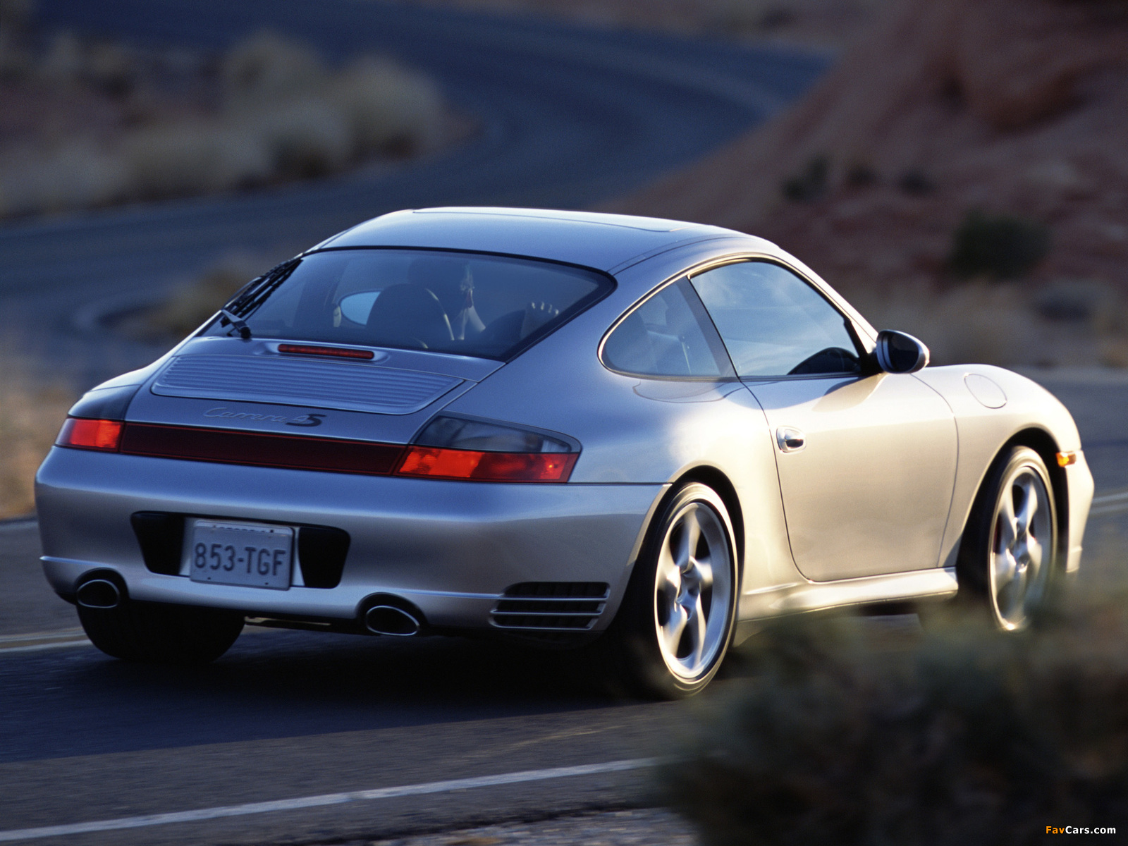 Porsche 911 Carrera 4S Coupe US-spec (996) 2001–04 pictures (1600 x 1200)