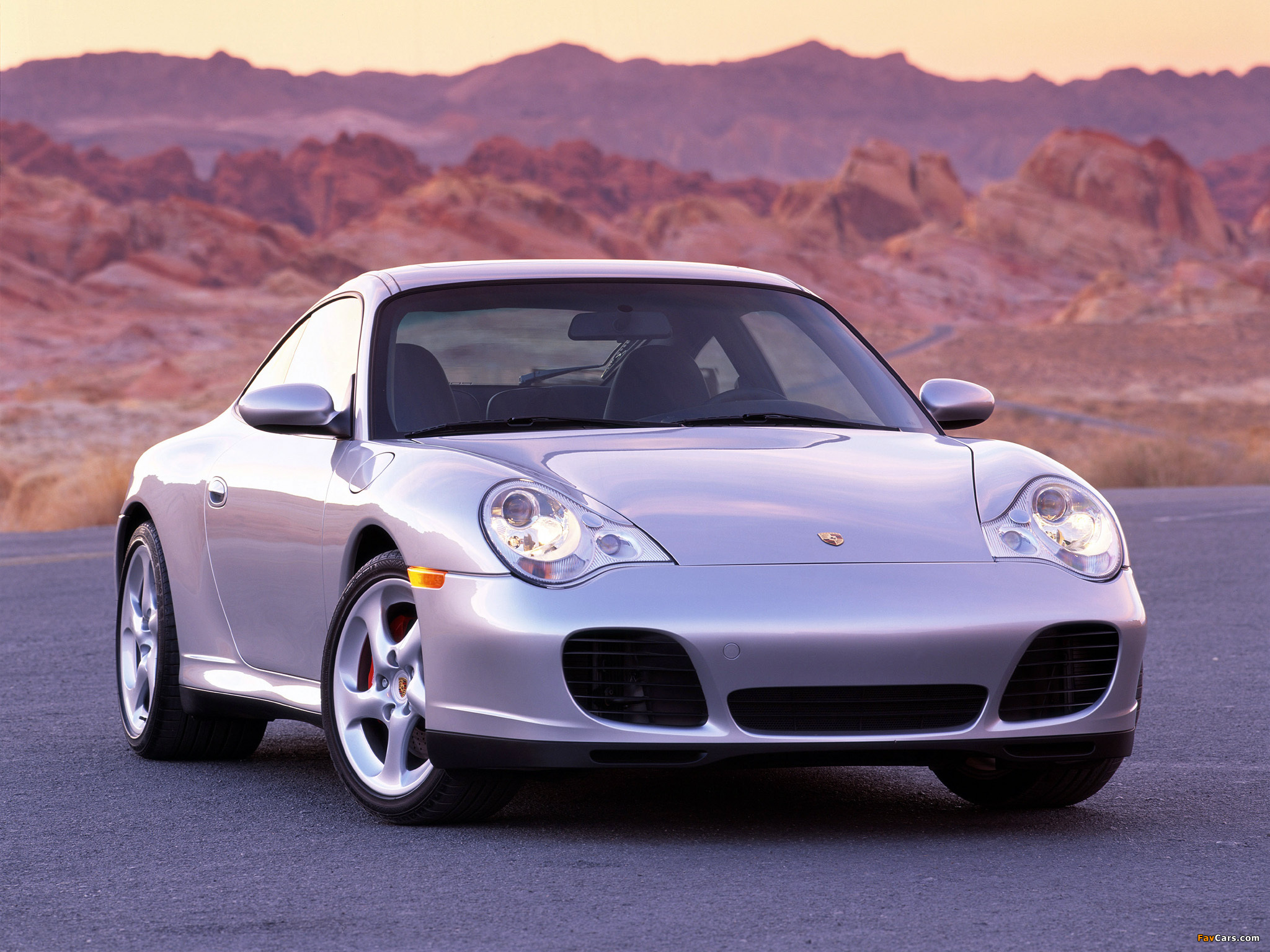 Porsche 911 Carrera 4S Coupe US-spec (996) 2001–04 pictures (2048 x 1536)