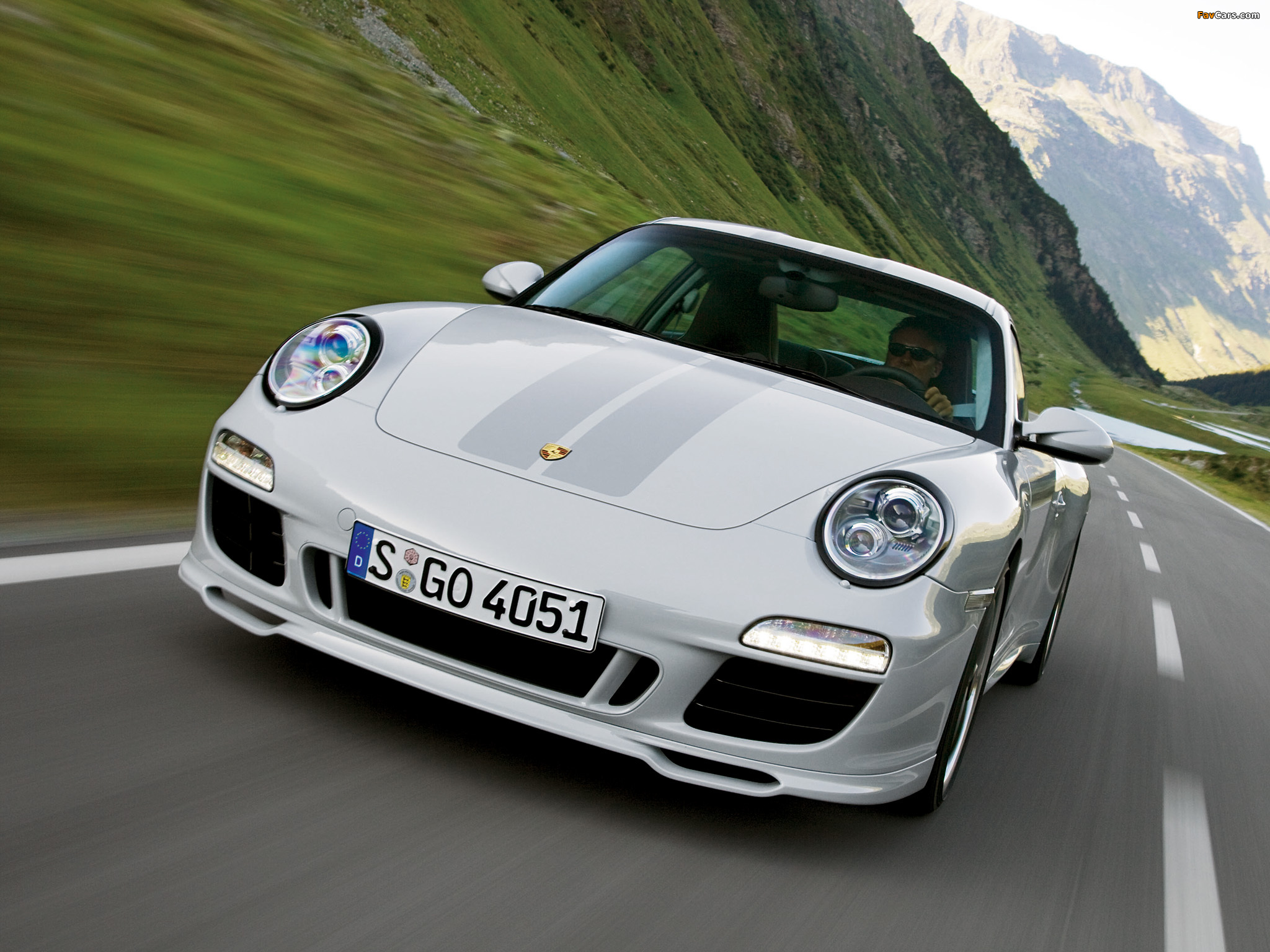 Porsche 911 Sport Classic (997) 2009 wallpapers (2048 x 1536)