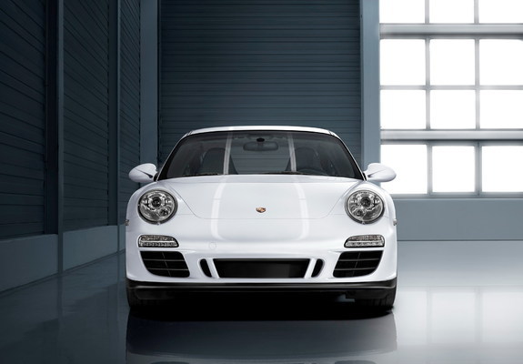 Porsche 911 Carrera GTS Coupe (997) 2010–11 photos
