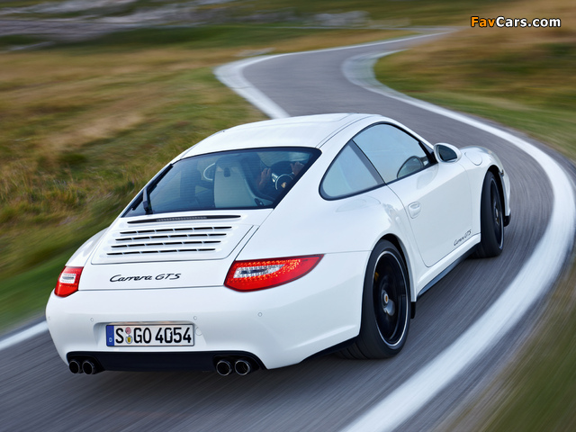 Porsche 911 Carrera GTS Coupe (997) 2010–11 photos (640 x 480)