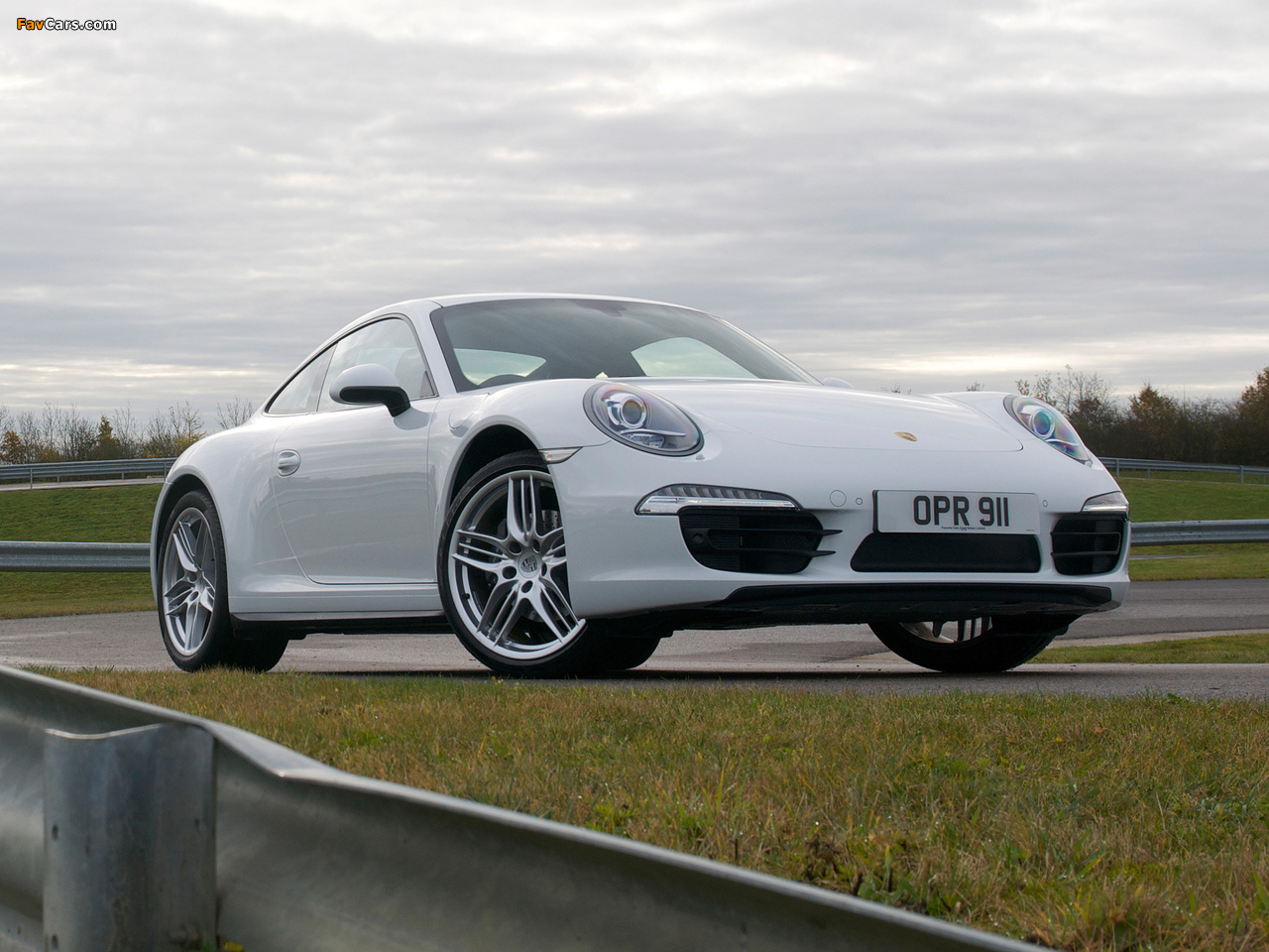 Porsche 911 Carrera 4 Coupe UK-spec (991) 2012 pictures (1280 x 960)