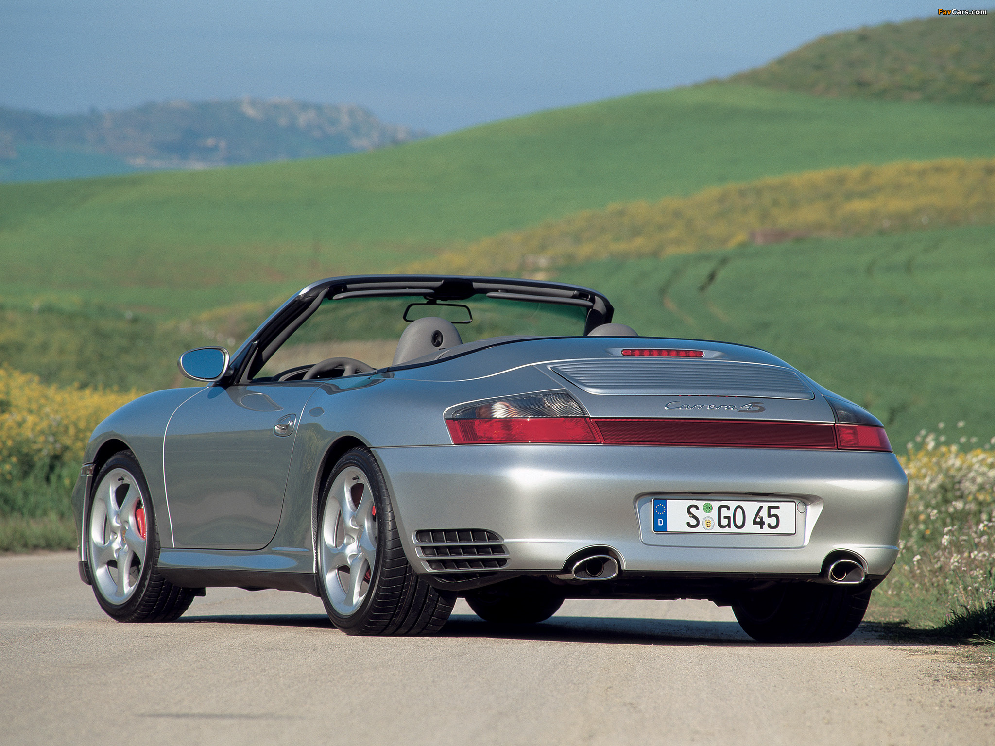 Porsche 911 Carrera 4S Cabriolet (996) 2004–05 wallpapers (2048 x 1536)