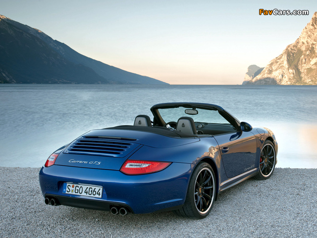 Porsche 911 Carrera GTS Cabriolet (997) 2010–12 wallpapers (640 x 480)