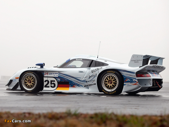 Photos of Porsche 911 GT1 Evo (996) 1997 (640 x 480)