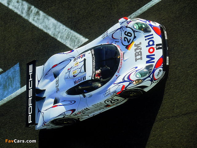 Photos of Porsche 911 GT1 (996) 1998 (640 x 480)
