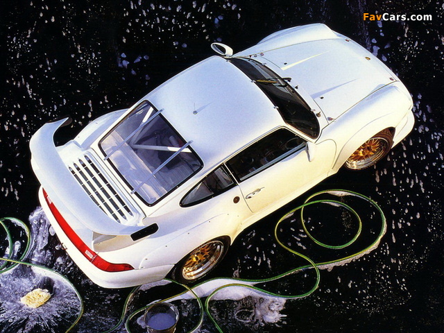 Images of Porsche 911 GT2 Evo (993) 1995–98 (640 x 480)
