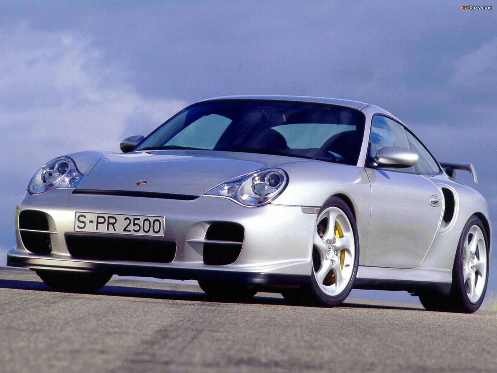 Images of Porsche 911 GT2 (996) 2001–03 (1600 x 1200)