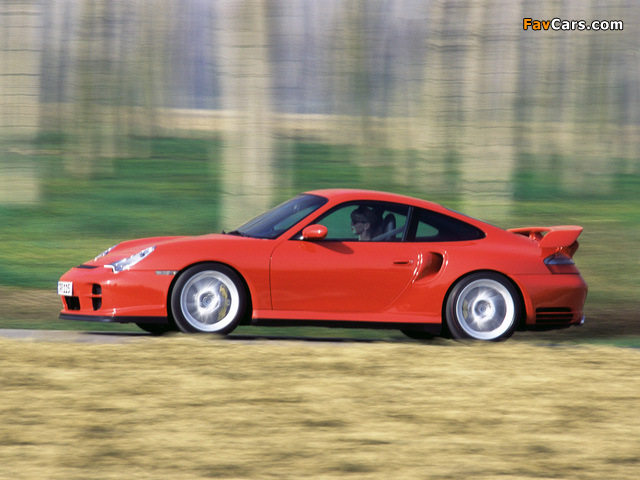 Photos of Porsche 911 GT2 (996) 2001–03 (640 x 480)