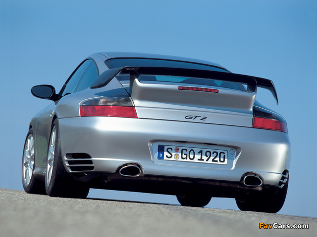 Photos of Porsche 911 GT2 (996) 2004–05 (640 x 480)
