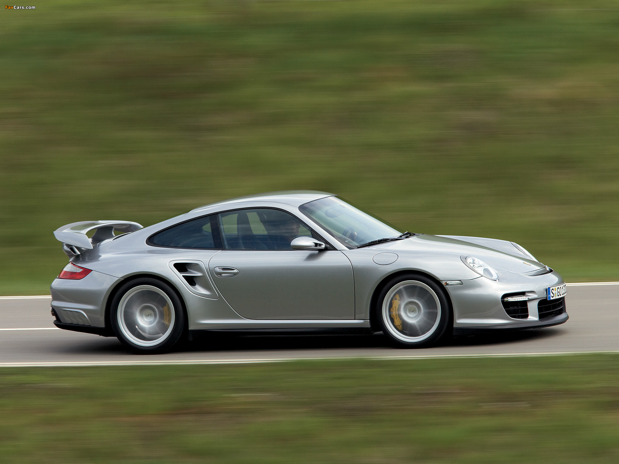 Photos of Porsche 911 GT2 (997) 2007–10 (2048 x 1536)