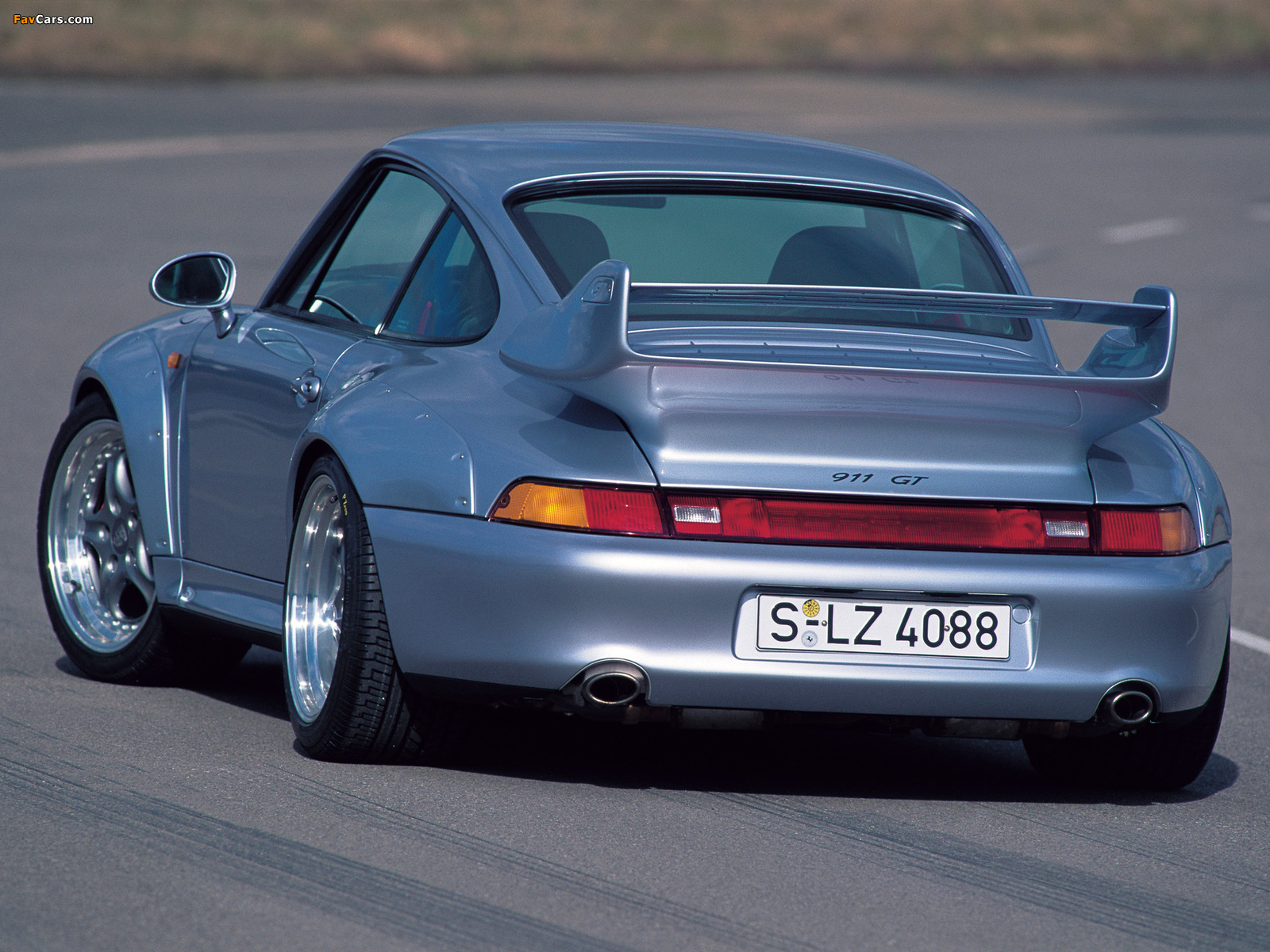 Pictures of Porsche 911 GT2 (993) 1995–97 (1600 x 1200)