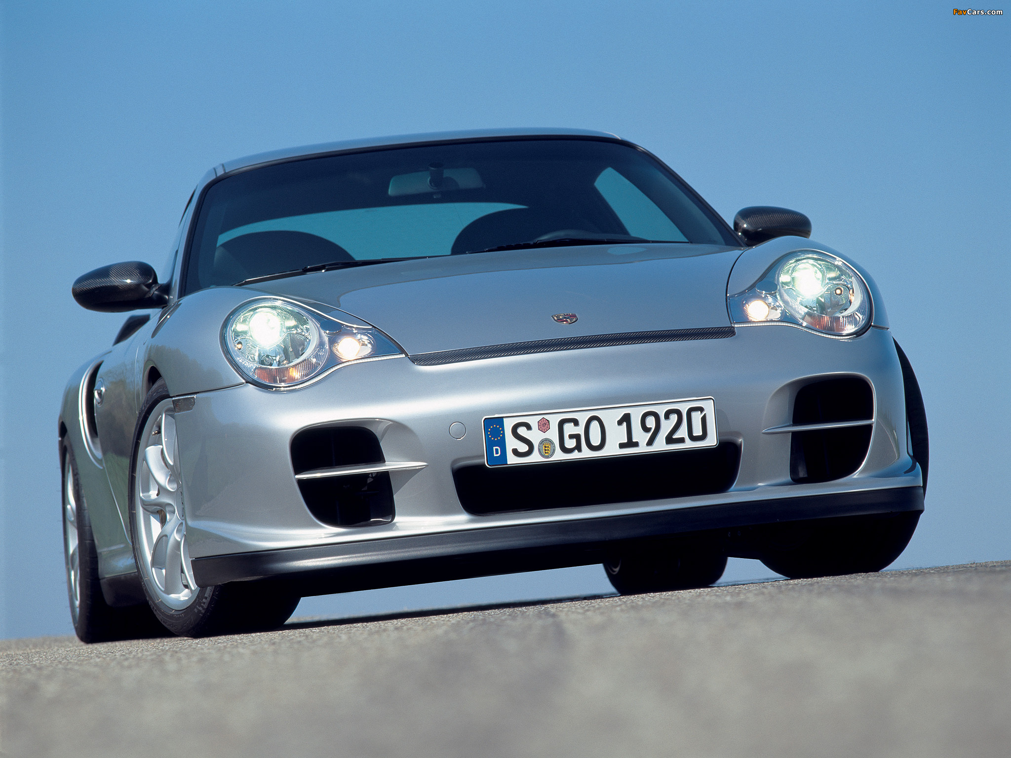 Pictures of Porsche 911 GT2 (996) 2004–05 (2048 x 1536)