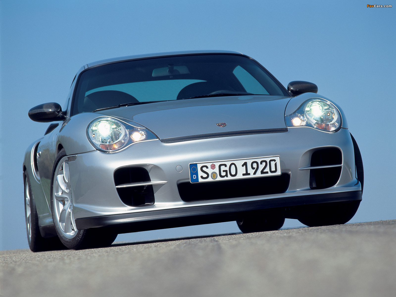 Pictures of Porsche 911 GT2 (996) 2004–05 (1600 x 1200)