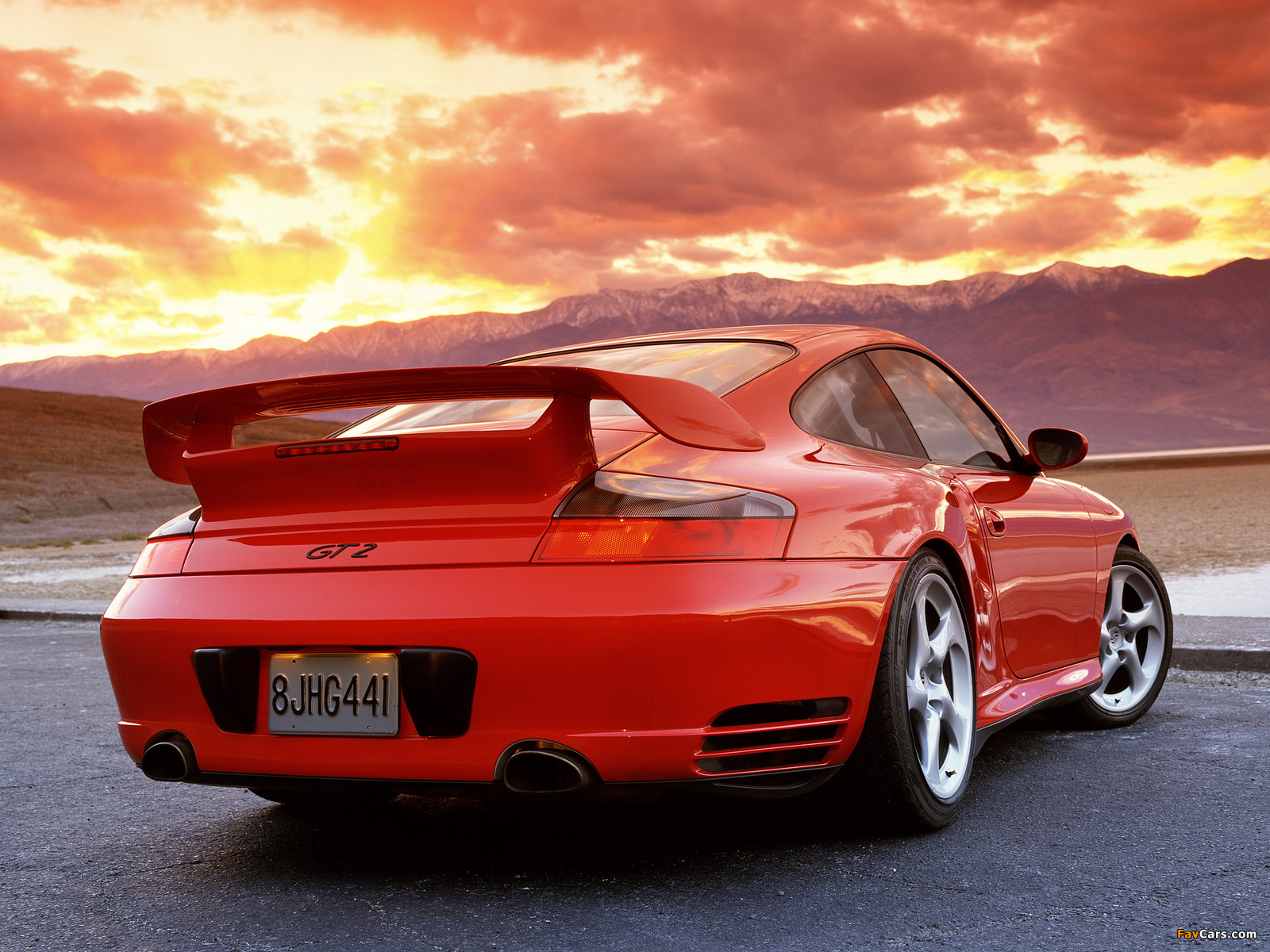 Porsche 911 GT2 US-spec (996) 2001–03 pictures (1600 x 1200)