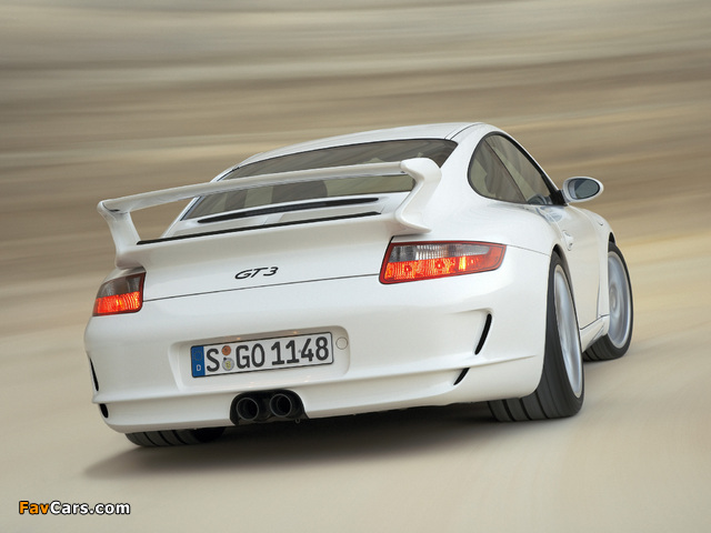 Images of Porsche 911 GT3 (997) 2006–09 (640 x 480)