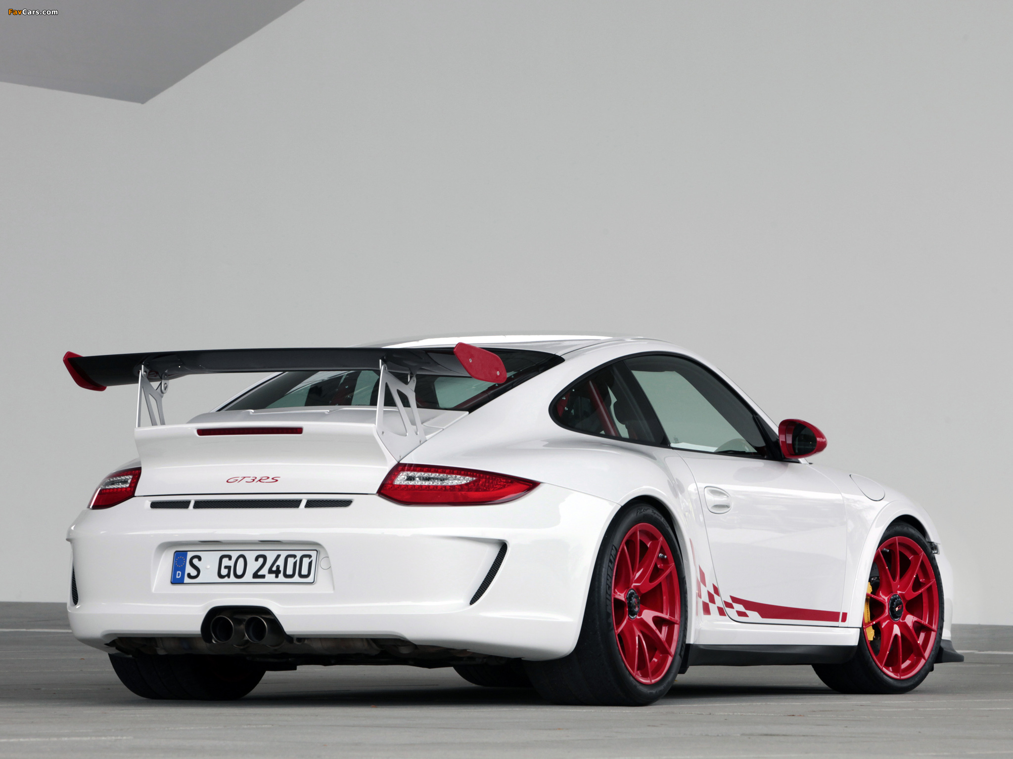 Images of Porsche 911 GT3 RS (997) 2009 (2048 x 1536)