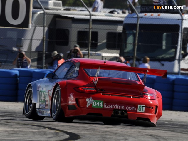 Images of Porsche 911 GT3 RSR (997) 2011 (640 x 480)