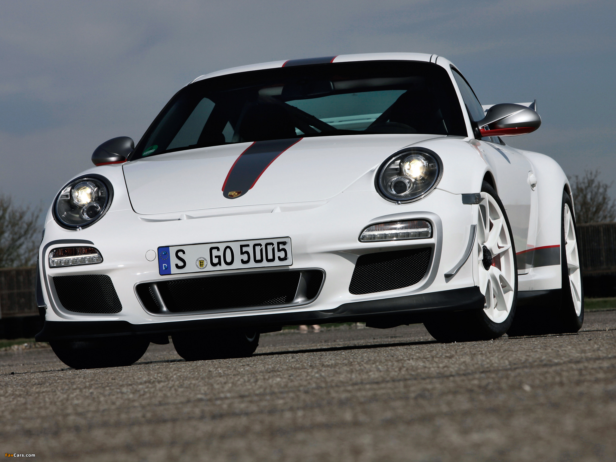 Images of Porsche 911 GT3 RS 4.0 (997) 2011 (2048 x 1536)