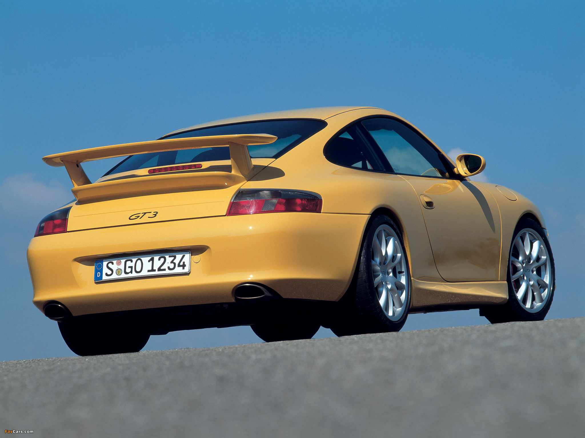 Photos of Porsche 911 GT3 (996) 2003–05 (2048 x 1536)