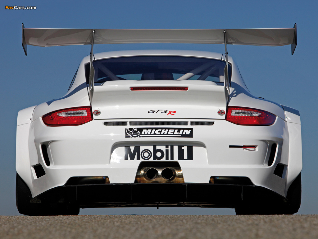 Photos of Porsche 911 GT3 R (997) 2009–12 (1024 x 768)