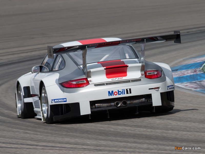 Photos of Porsche 911 GT3 R (997) 2013 (800 x 600)