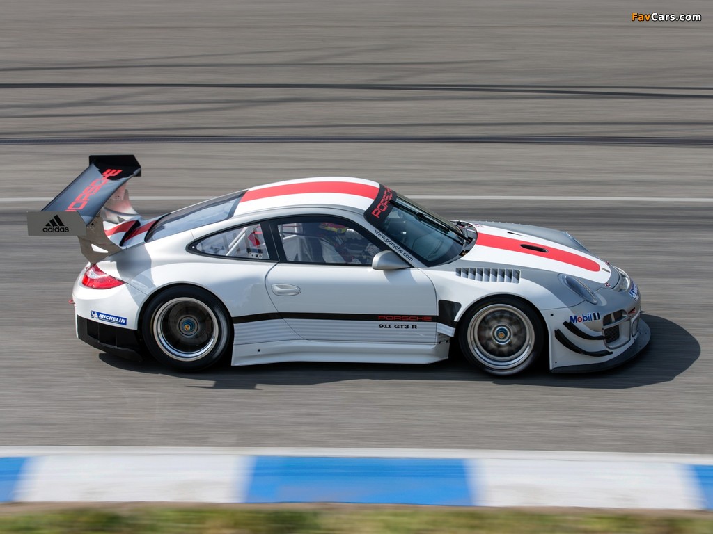 Photos of Porsche 911 GT3 R (997) 2013 (1024 x 768)