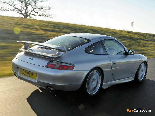 Pictures of Porsche 911 GT3 UK-spec (996) 1999–2001 (640 x 480)