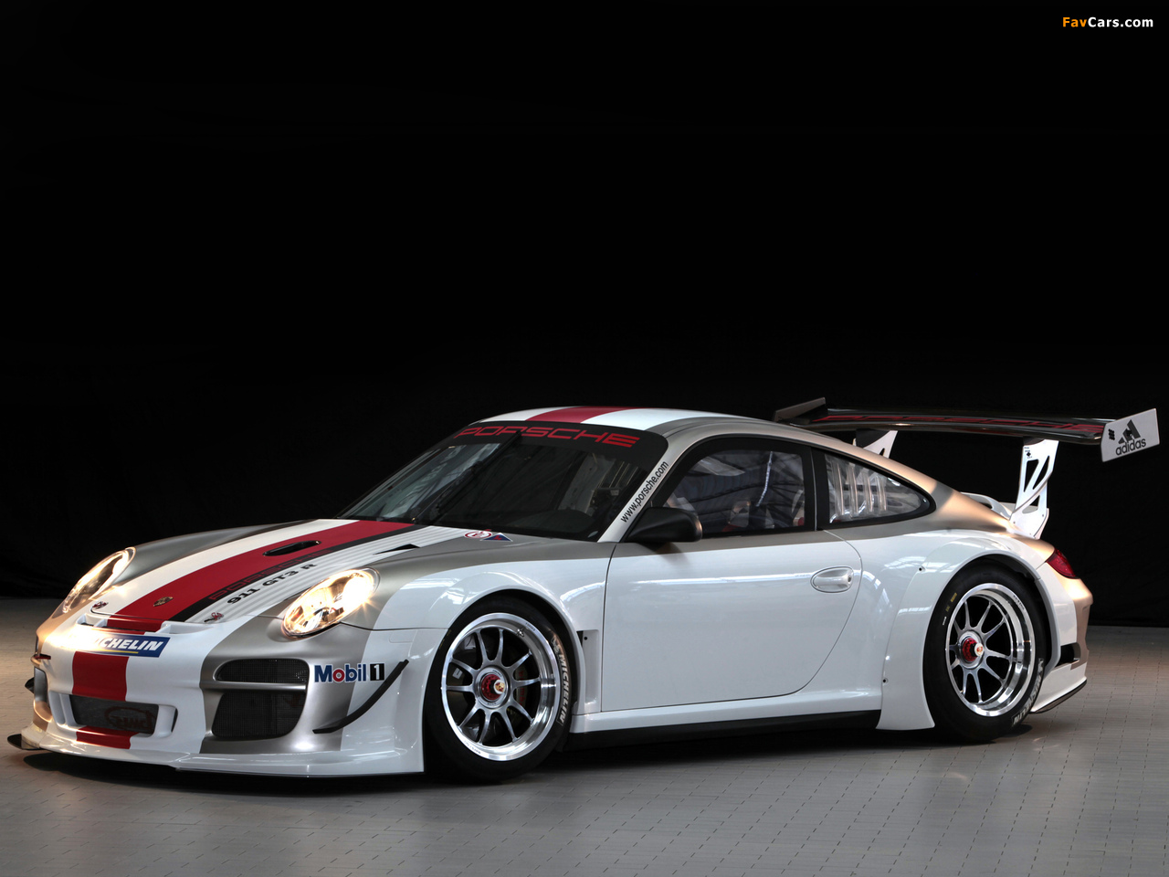 Pictures of Porsche 911 GT3 R (997) 2009–12 (1280 x 960)