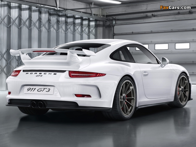 Pictures of Porsche 911 GT3 (991) 2013 (640 x 480)