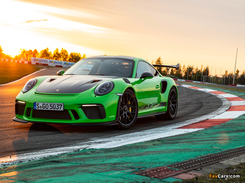 Pictures of Porsche 911 GT3 RS Weissach Package Worldwide (991) 2018 (800 x 600)