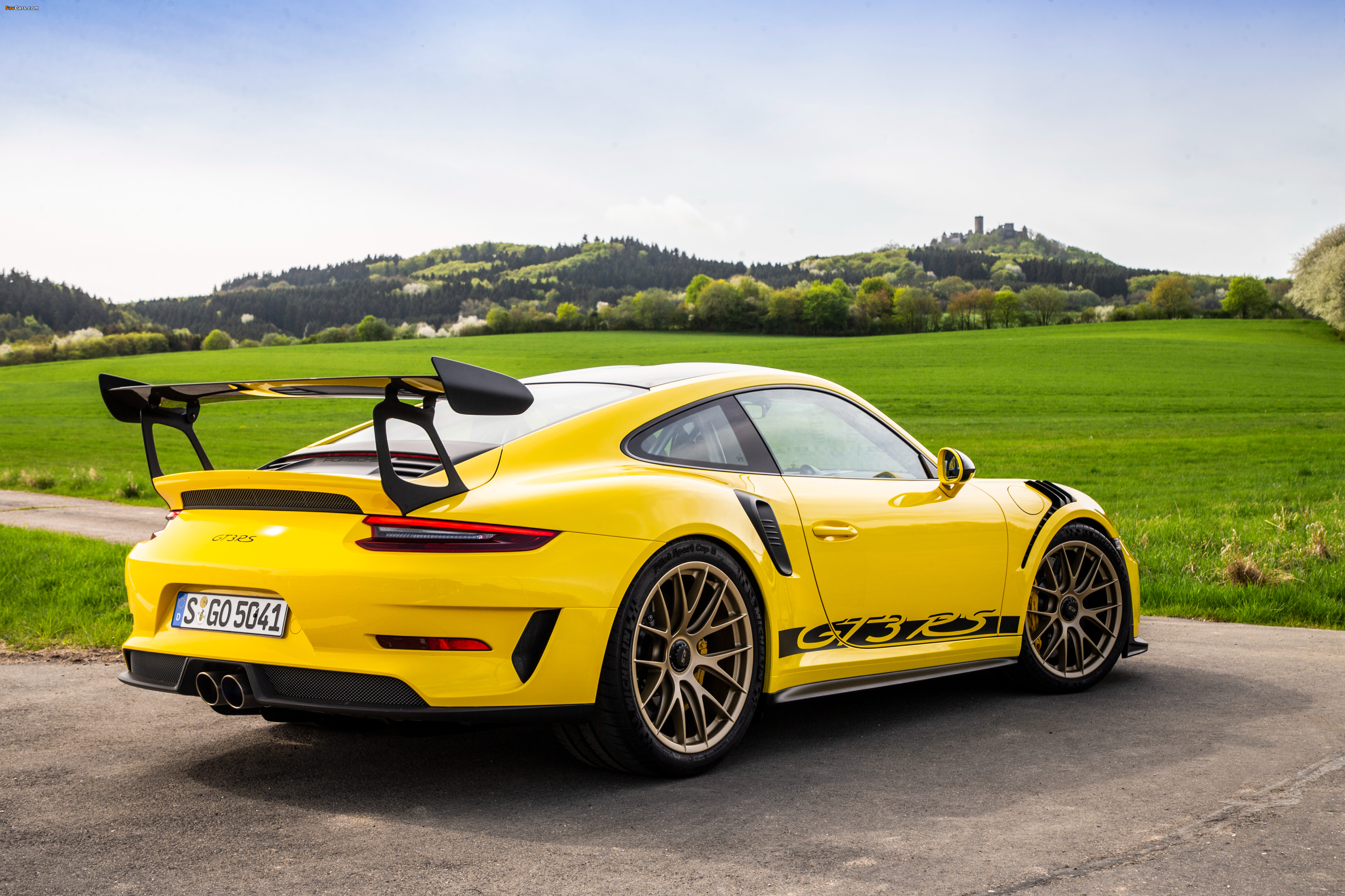 Porsche 911 GT3 RS Weissach Package Worldwide (991) 2018 wallpapers (4096 x 2730)