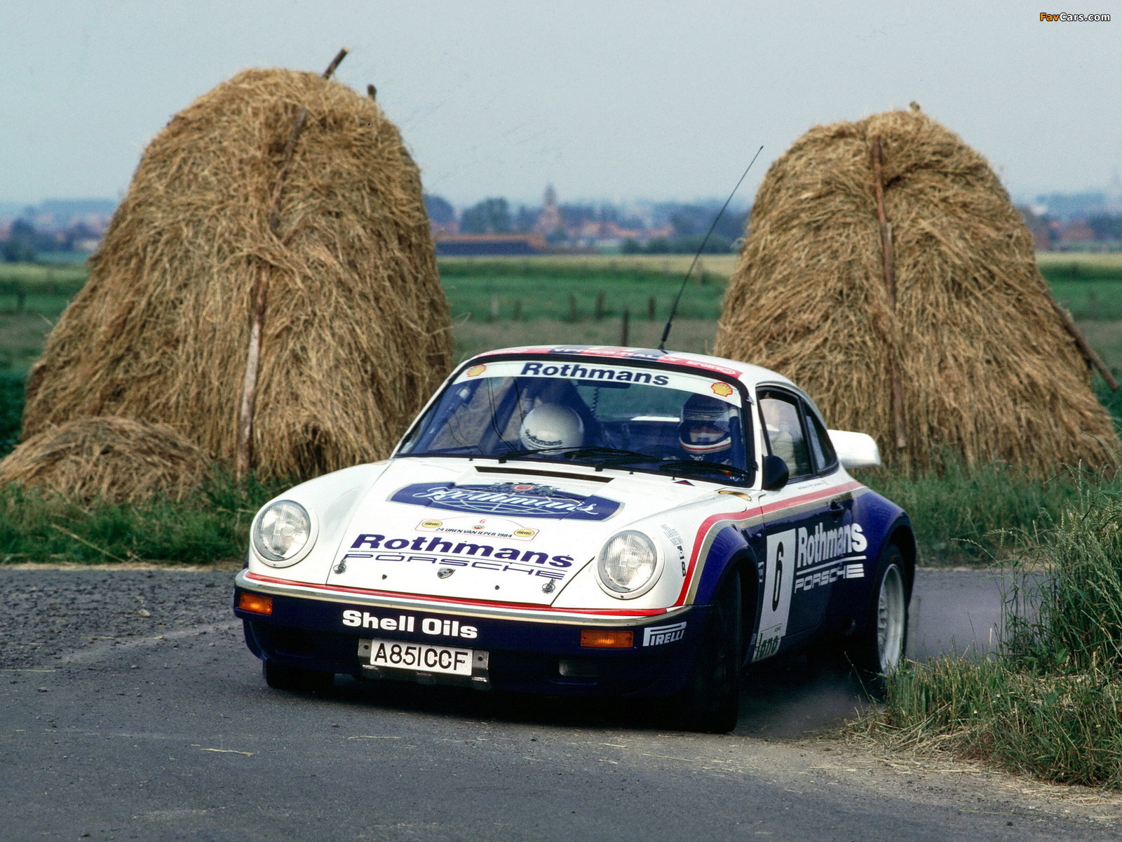 Photos of Porsche 911 SC/RS (954) 1984 (1600 x 1200)