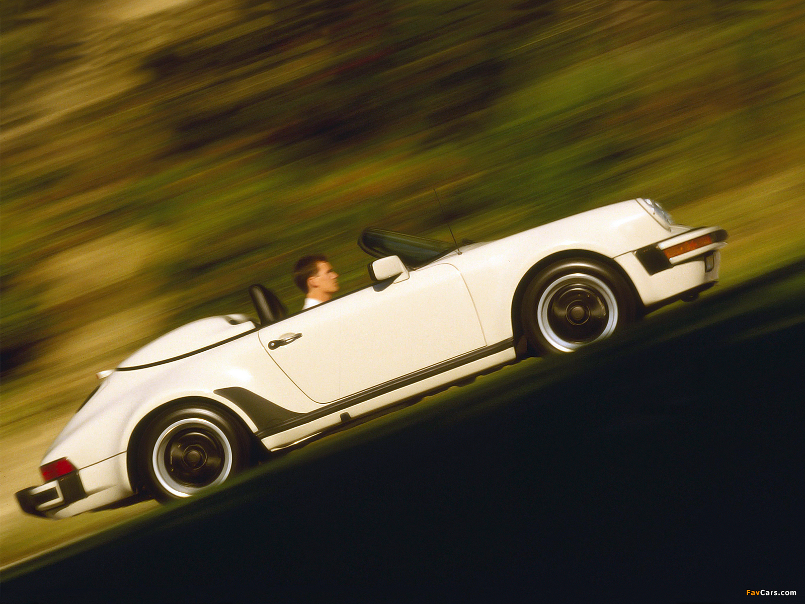 Pictures of Porsche 911 Carrera Speedster Turbolook (930) 1989 (1600 x 1200)