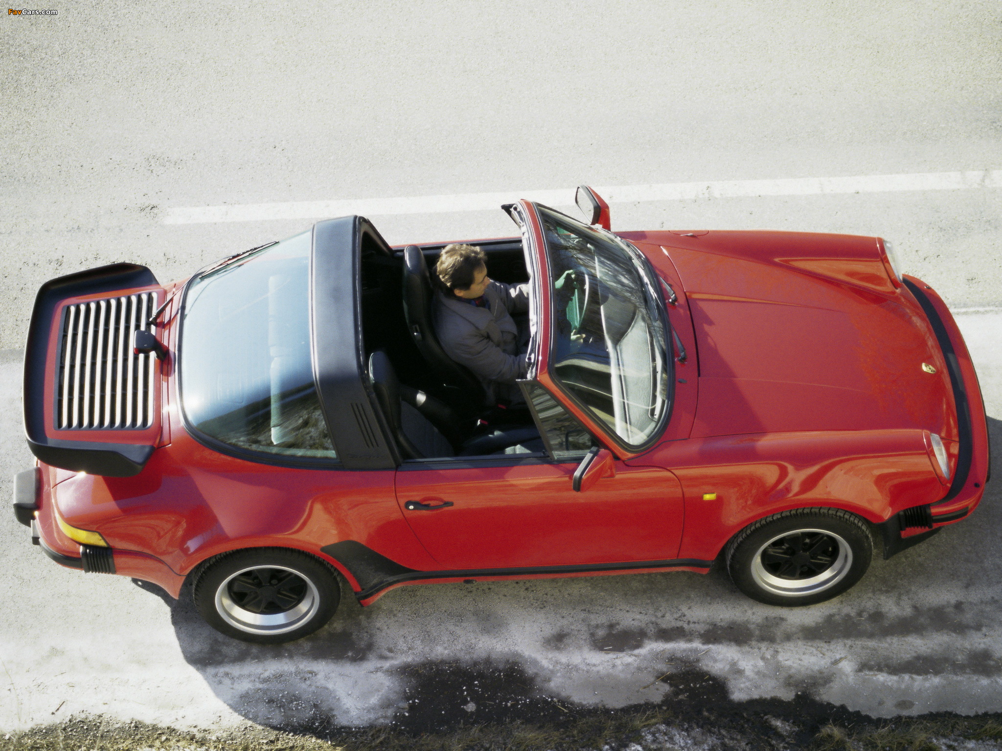 Images of Porsche 911 Turbo 3.3 Targa (930) 1987–89 (2048 x 1536)