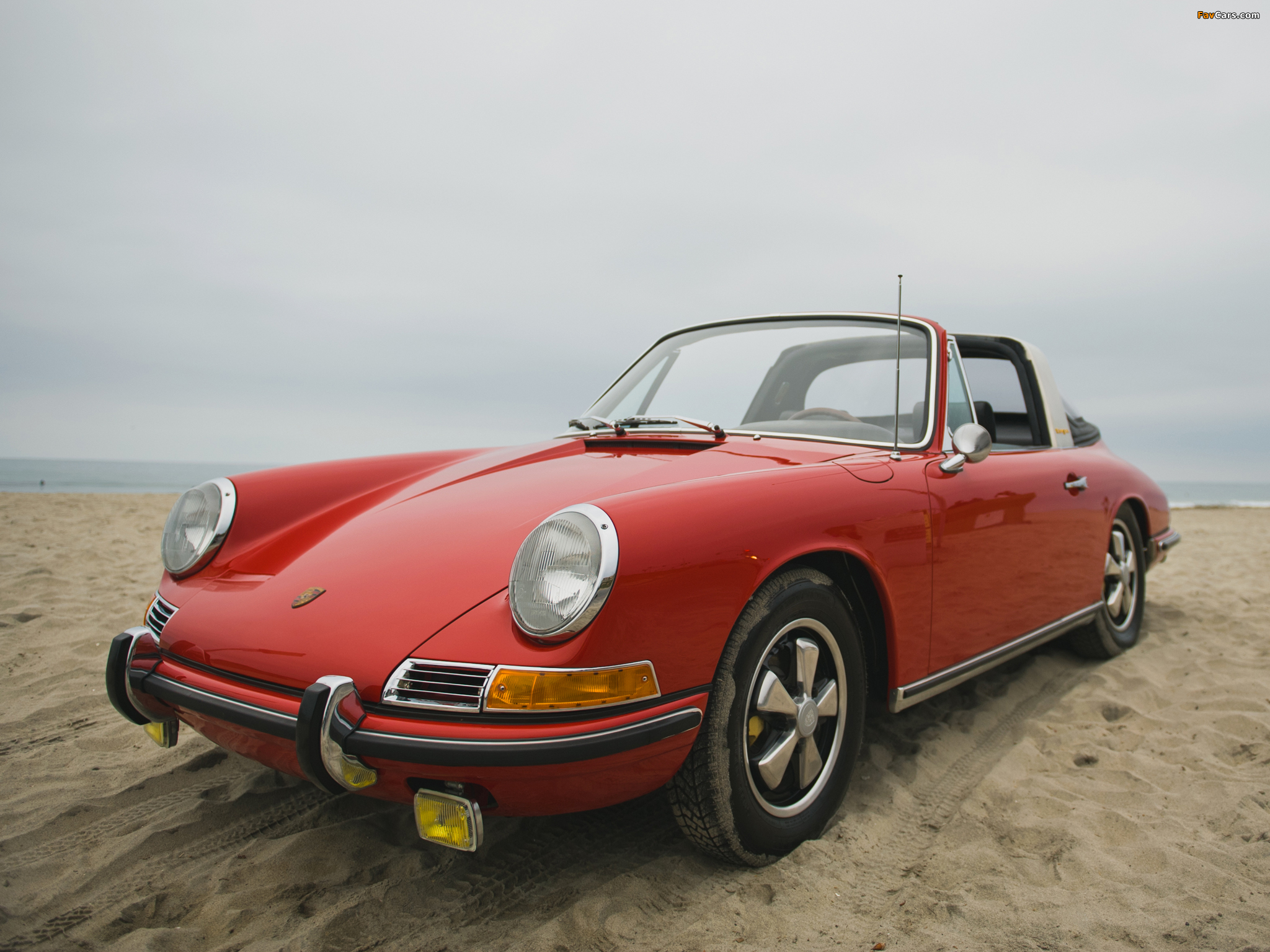 Photos of Porsche 911 S 2.0 Targa (901) 1966–68 (2048 x 1536)