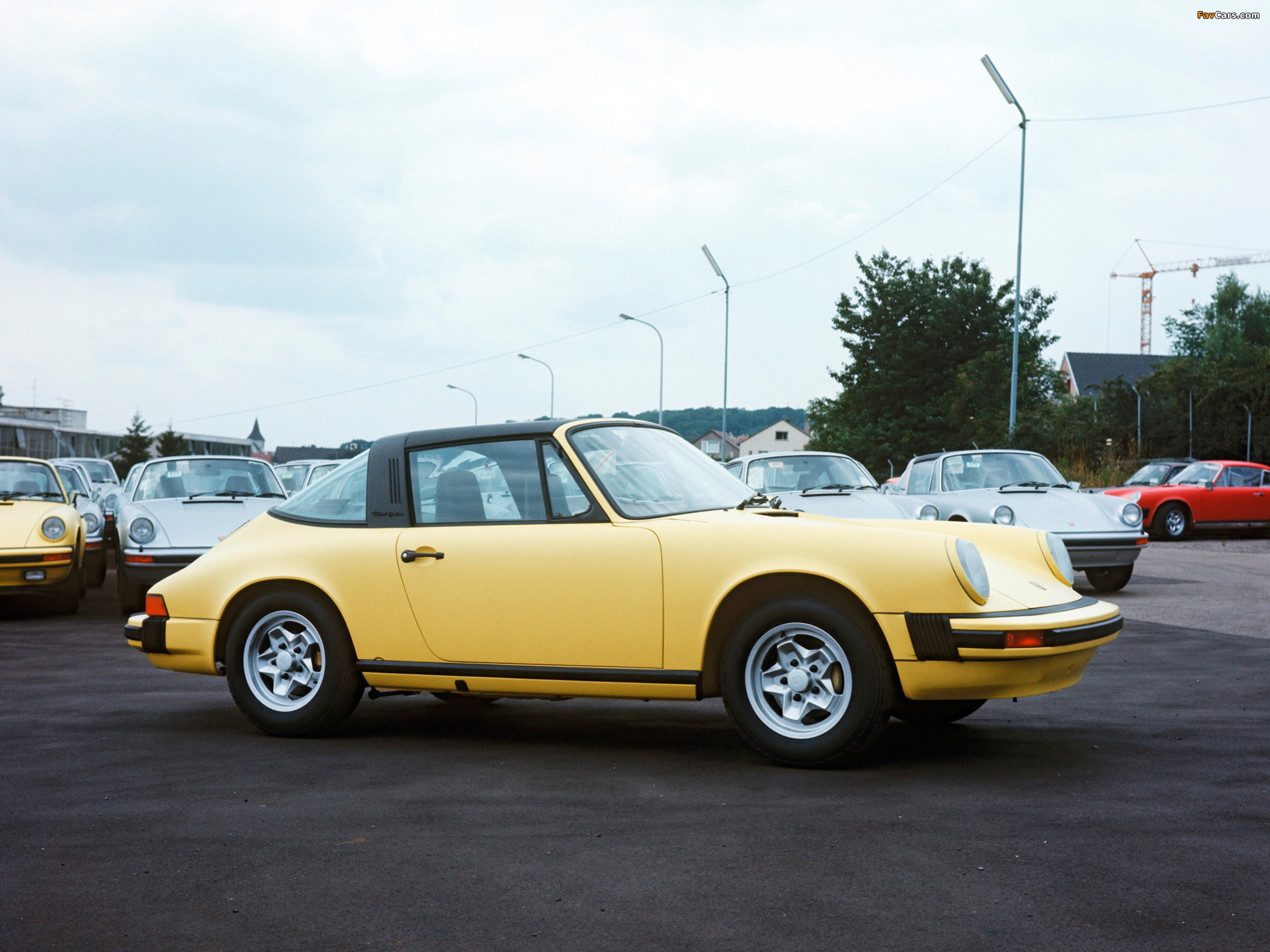 Pictures of Porsche 911 S 2.7 Targa (911) 1973–75 (2048 x 1536)