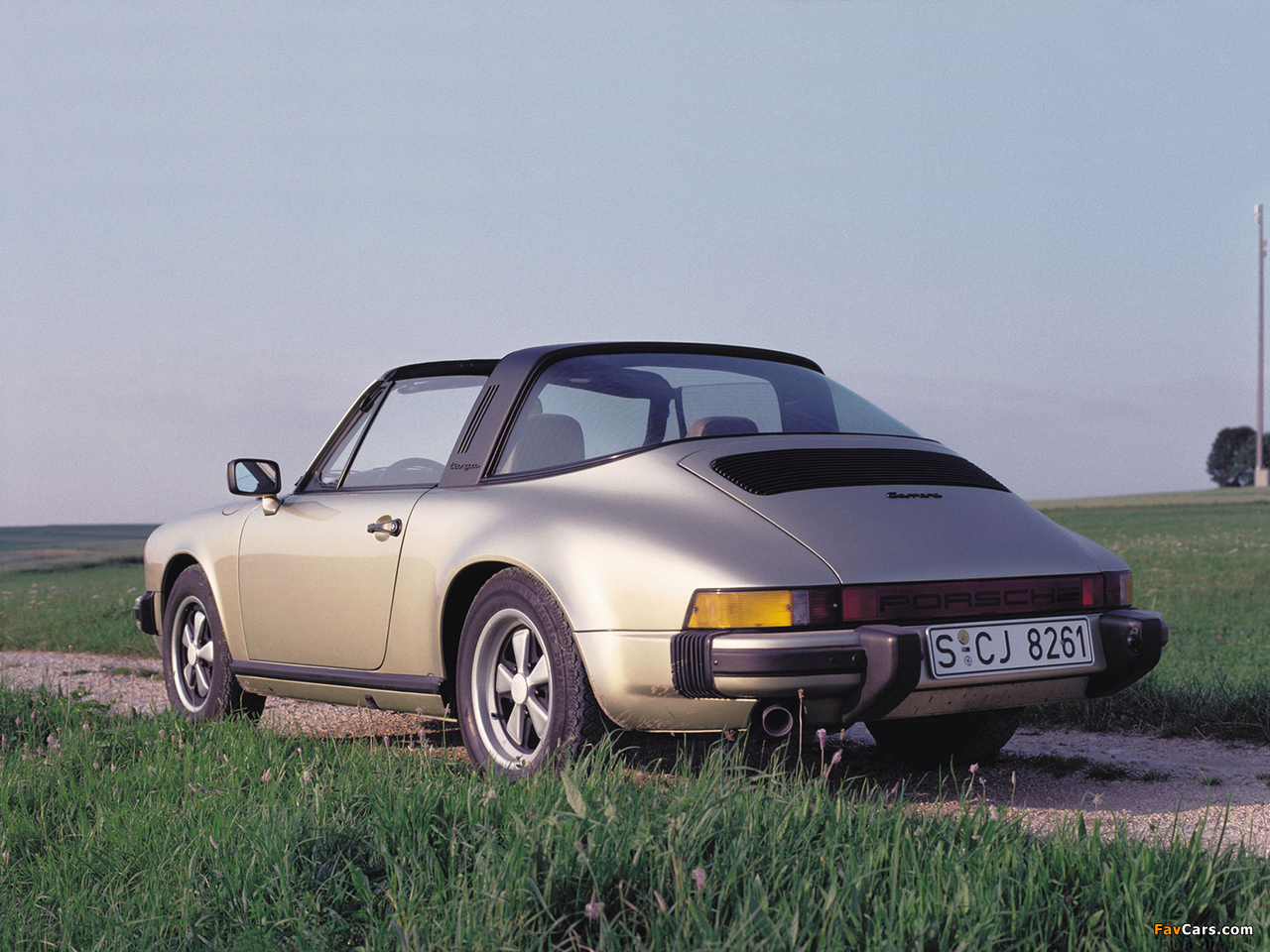 Porsche 911 Carrera 3.2 Targa (930) 1983–89 images (1280 x 960)