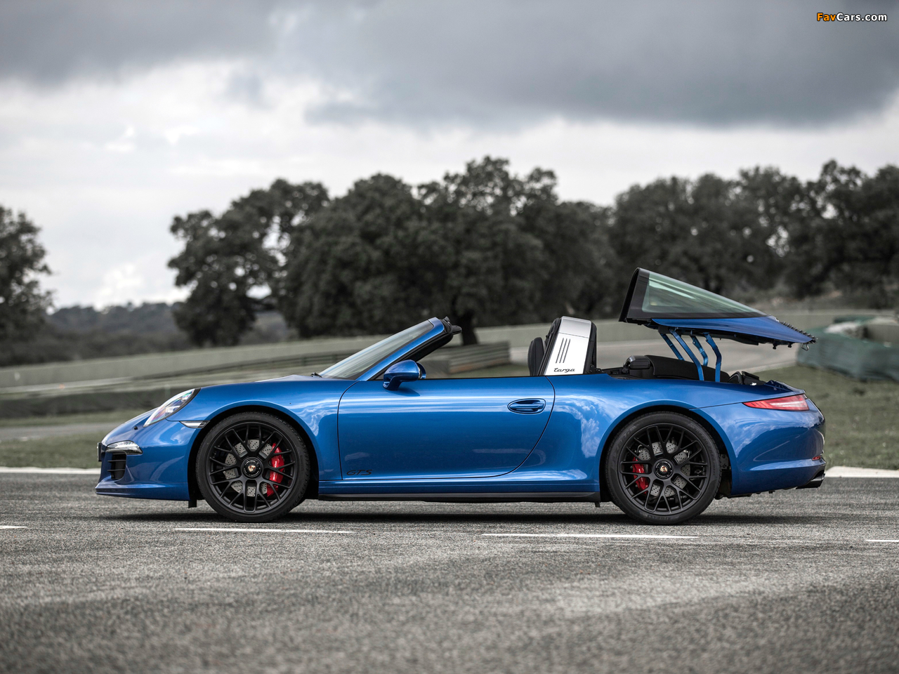 Porsche 911 Targa 4 GTS (991) 2015 wallpapers (1280 x 960)