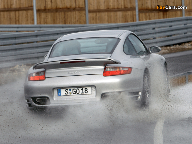 Images of Porsche 911 Turbo Coupe (997) 2006–08 (640 x 480)