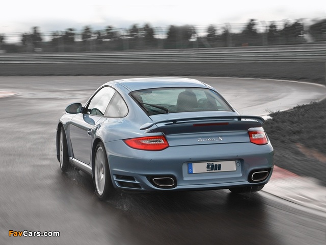 Images of Porsche 911 Turbo S Coupe (997) 2010 (640 x 480)