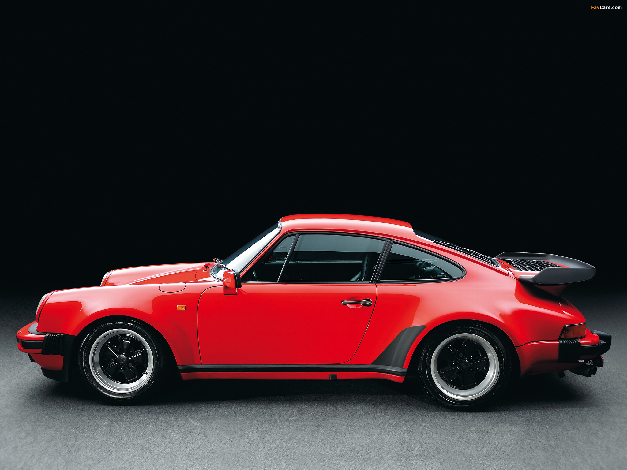 Images of Porsche 911 Turbo 3.3 Coupe (930) 1978–89 (2048 x 1536)
