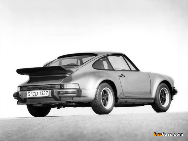 Photos of Porsche 911 Turbo 3.0 Coupe (930) 1975–78 (640 x 480)