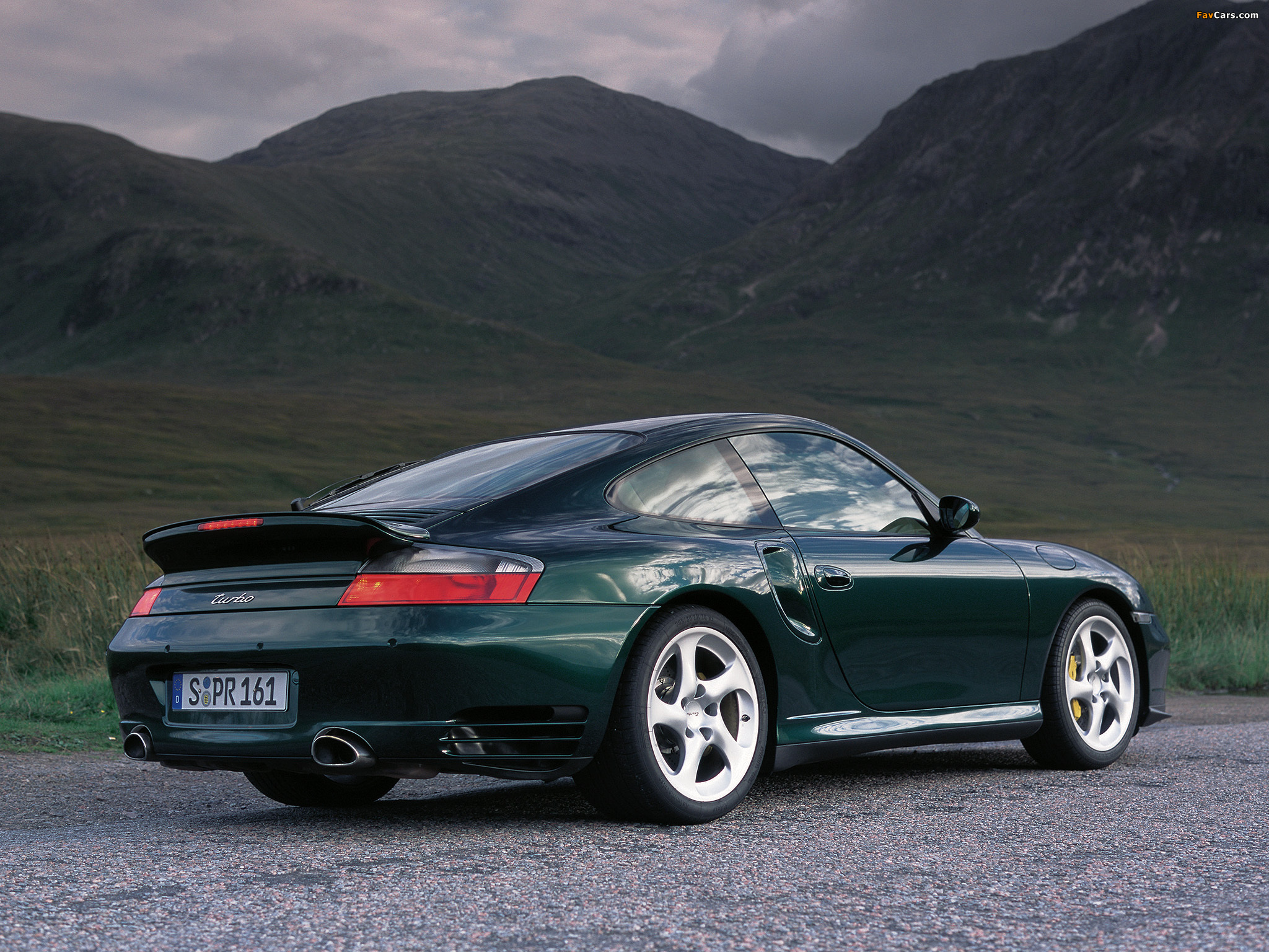 Photos of Porsche 911 Turbo (996) 2000–05 (2048 x 1536)