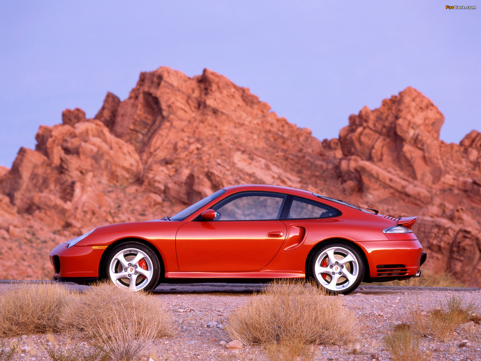 Photos of Porsche 911 Turbo US-spec (996) 2000–05 (1600 x 1200)