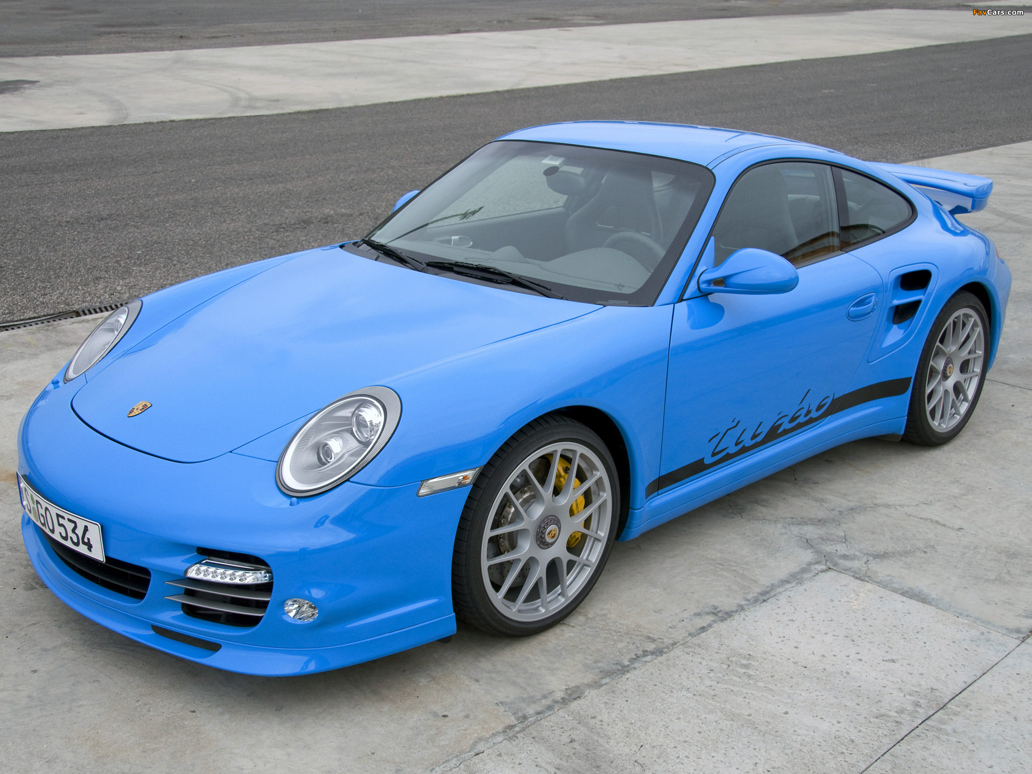 Photos of Porsche 911 Turbo Coupe Aerokit (997) 2009 (2048 x 1536)