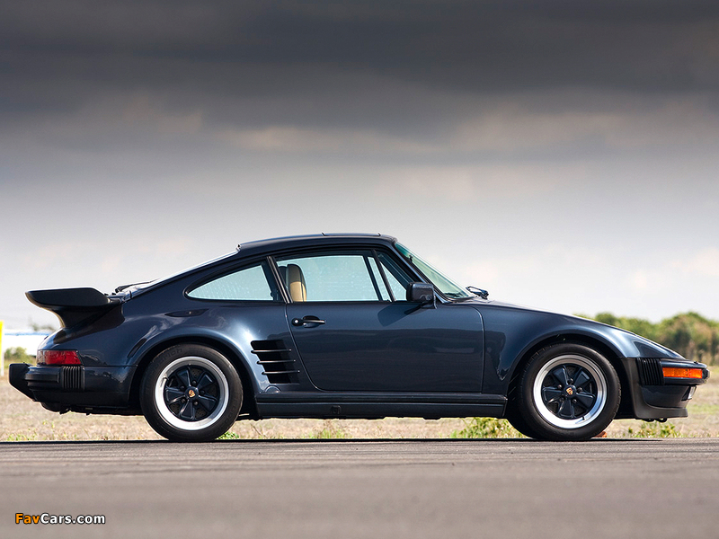 Photos of Porsche 911 Turbo 3.3 Flachbau (930) 1986–89 (800 x 600)