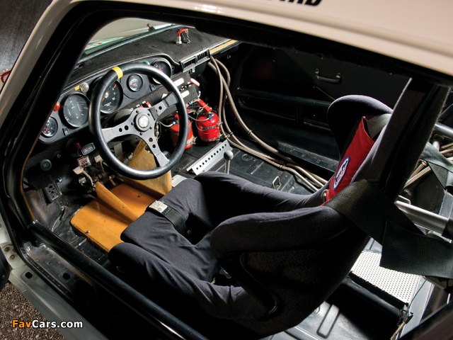 Porsche 911 Turbo RSR (934) 1977 pictures (640 x 480)